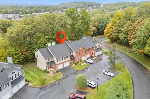 98 Crown Ridge, Newington, CT 06111 - Photo 3