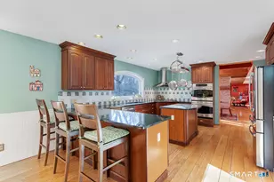 56 Penny Ln, Woodbridge, CT 06525 - Photo 7