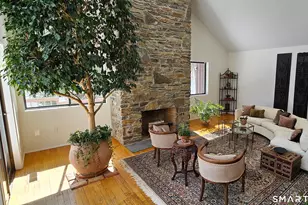 53 Rock Hill Rd, Woodbridge, CT 06525 - Photo 5