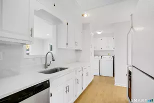 3432 Old Town Rd, Bridgeport, CT 06606 - Photo 13