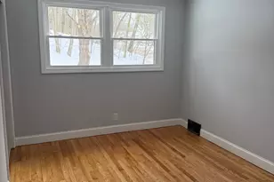 46 Bracewood Rd, Waterbury, CT 06706 - Photo 9