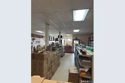 651 East Main Street, Waterbury, CT 06702 - Photo 5