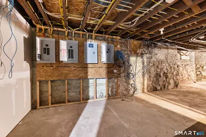 50 Vine Street, New Britain, CT 06052 - Photo 5