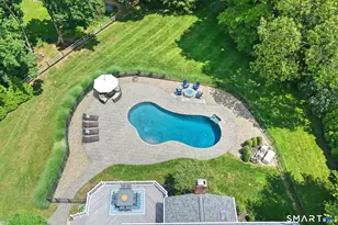 10 Doe Hollow Dr, Trumbull, CT 06611 - Photo 21