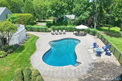 10 Doe Hollow Drive, Trumbull, CT 06611 - Photo 3