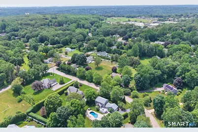 10 Doe Hollow Drive, Trumbull, CT 06611 - Photo 19