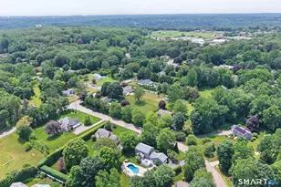 10 Doe Hollow Dr, Trumbull, CT 06611 - Photo 19