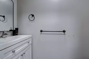 11 Concorde Way, Windsor Locks, CT 06096 - Photo 13