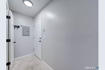 11 Concorde Way #B2, Windsor Locks, CT 06096 - Photo 7