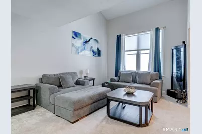 11 Concorde Way #B2, Windsor Locks, CT 06096 - Photo 3