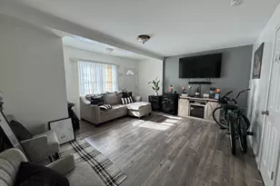 24 Lester St, Ansonia, CT 06401 - Photo 5