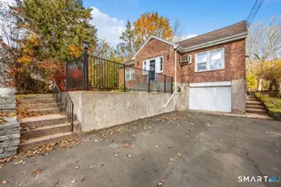 678 Bartholomew Rd, Middletown, CT 06457 - Photo 3