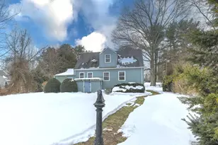 8 Meadow Circle Rd, Branford, CT 06405 - Photo 5