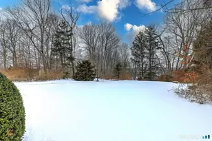 8 Meadow Circle Rd, Branford, CT 06405 - Photo 3