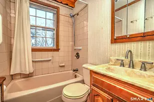 8 Meadow Circle Rd, Branford, CT 06405 - Photo 23