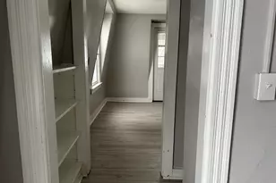 22 Hawthorne St, Norwich, CT 06360 - Photo 9