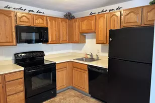 16 Putter Dr, Wallingford, CT 06492 - Photo 3