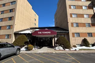 16 Putter Dr, Wallingford, CT 06492 - Photo 1