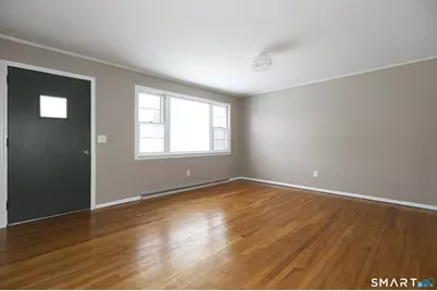 202 Reed Avenue, Windsor Locks, CT 06096 - Photo 5