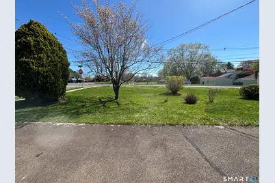 202 Reed Avenue, Windsor Locks, CT 06096 - Photo 15