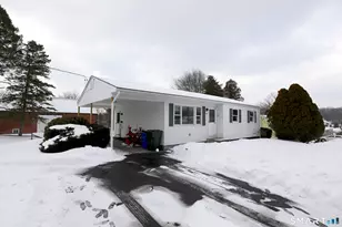 202 Reed Ave, Windsor Locks, CT 06096 - Photo 1