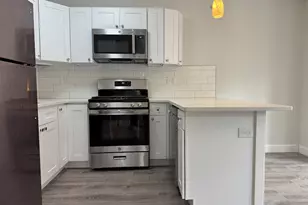 1085 Whalley Ave, New Haven, CT 06515 - Photo 5