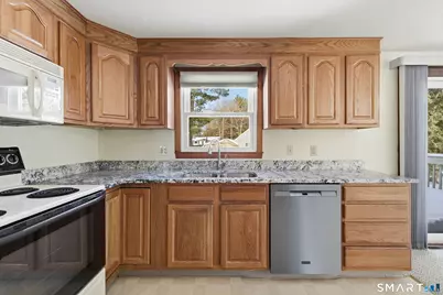 6 David Street, Enfield, CT 06082 - Photo 9