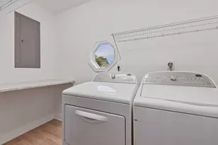 87 Old Dam Rd, Fairfield, CT 06824 - Photo 31