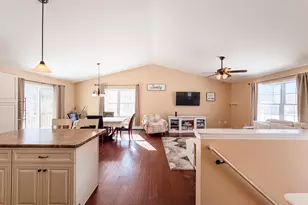 11 Brookside Dr, Plainfield, CT 06374 - Photo 7