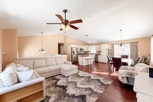 11 Brookside Dr, Plainfield, CT 06374 - Photo 5