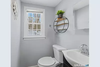 4 Millaras Drive, Montville, CT 06382 - Photo 9