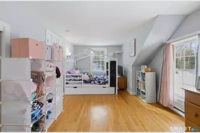 4 Millaras Drive, Montville, CT 06382 - Photo 17