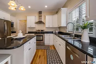 2111 Jennifers Dr, Guilford, CT 06437 - Photo 9