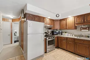 119 Jennings Ave, Bridgeport, CT 06610 - Photo 11