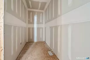 300 Gardner St, Manchester, CT 06040 - Photo 15