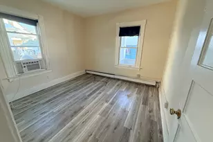 15 Beacon St, Hartford, CT 06105 - Photo 9