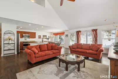 4 Blossom Court, New Milford, CT 06776 - Photo 7