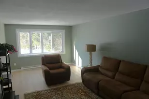 7 Blue Bell Ln, Middletown, CT 06457 - Photo 7