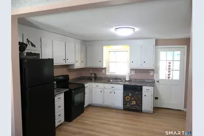 7 Blue Bell Lane, Middletown, CT 06457 - Photo 3