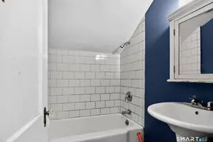 263 Oaklawn Ave, Stamford, CT 06905 - Photo 23