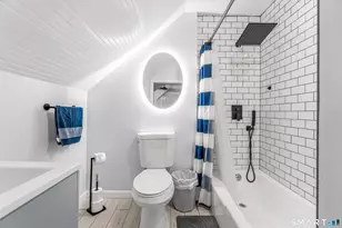 277 Maplewood Ave, Bridgeport, CT 06605 - Photo 9