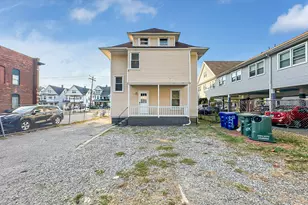 277 Maplewood Ave, Bridgeport, CT 06605 - Photo 19