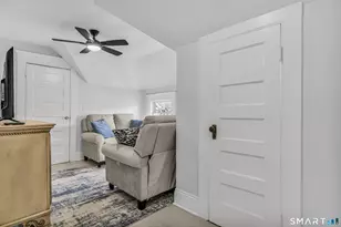 277 Maplewood Ave, Bridgeport, CT 06605 - Photo 11