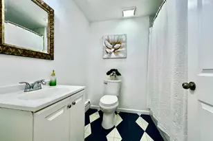 38 Woods End Rd, Stamford, CT 06905 - Photo 17