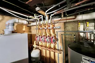 38 Woods End Rd, Stamford, CT 06905 - Photo 27