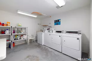 48 Wellington Dr, Farmington, CT 06032 - Photo 17