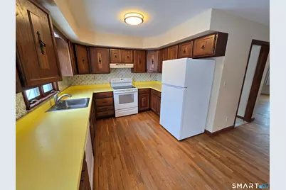 7 Bryson Avenue, Seymour, CT 06483 - Photo 3