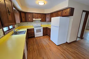 7 Bryson Ave, Seymour, CT 06483 - Photo 3