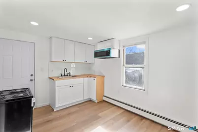 26 McLean Street #3, Hartford, CT 06114 - Photo 5