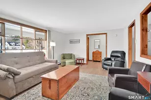 33 Harrington Rd, East Windsor, CT 06016 - Photo 5